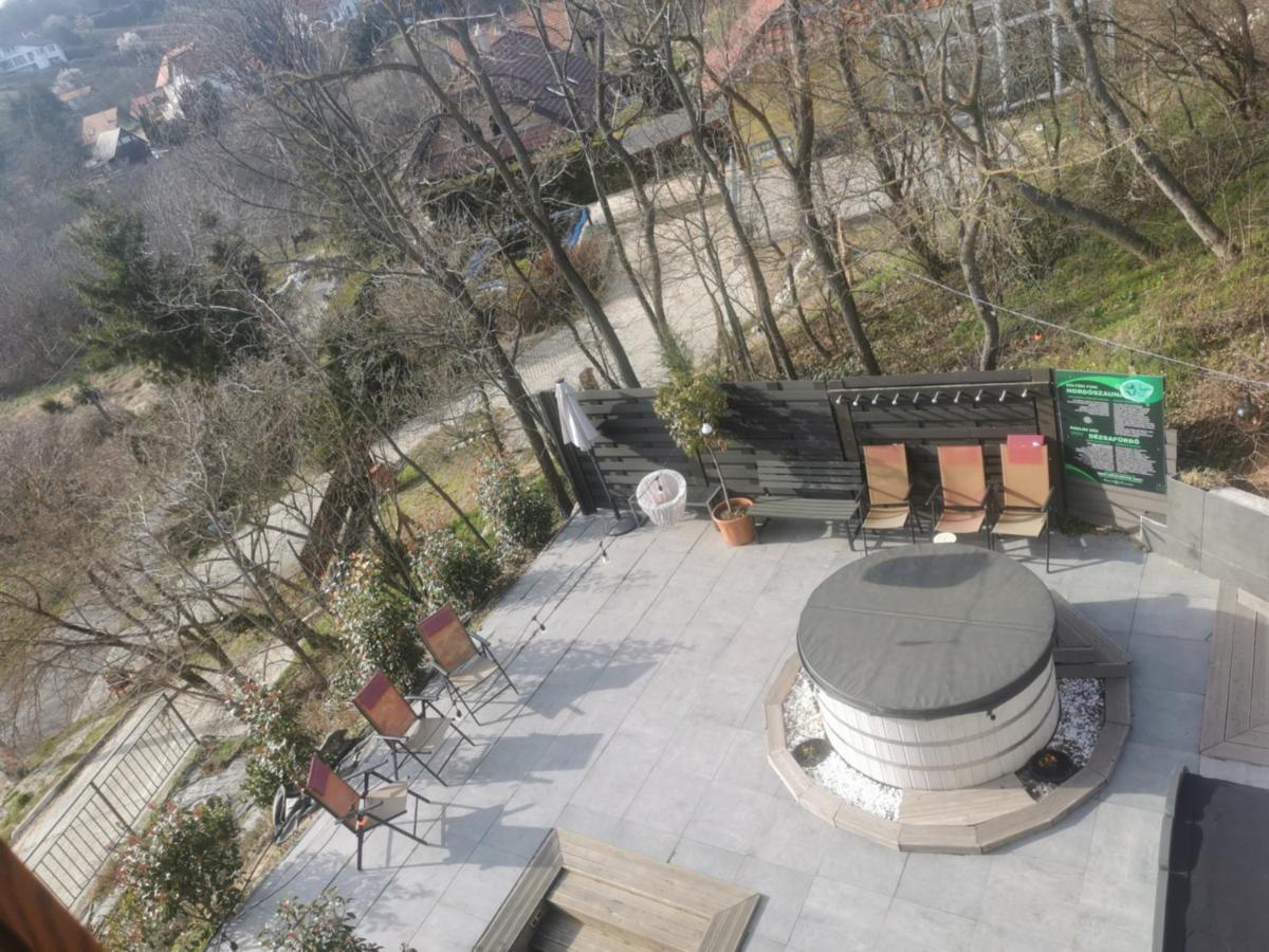 Hotel Illaberek Vendeghaz Sukoró Exterior foto